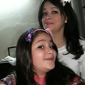 Meet your Posher, Gloria